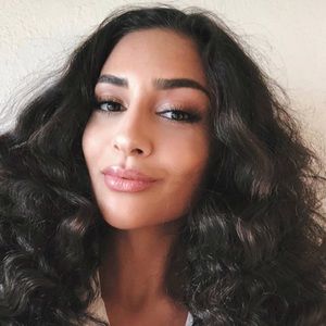 Meet your Posher, Dana